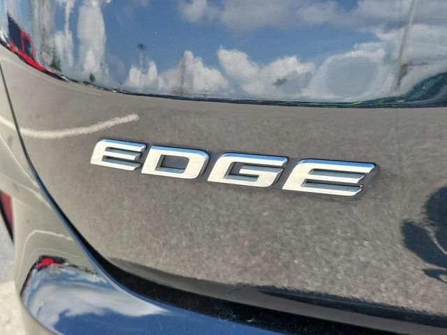Used 2019 Ford Edge SEL w/ Equipment Group 201A image 10
