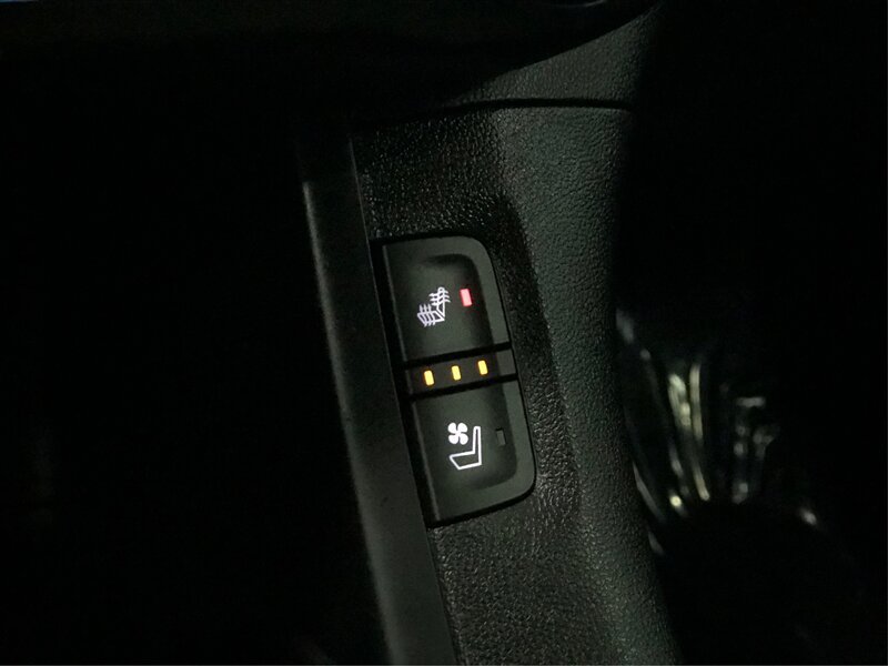 Used 2017 GMC Acadia Denali FWD image 27