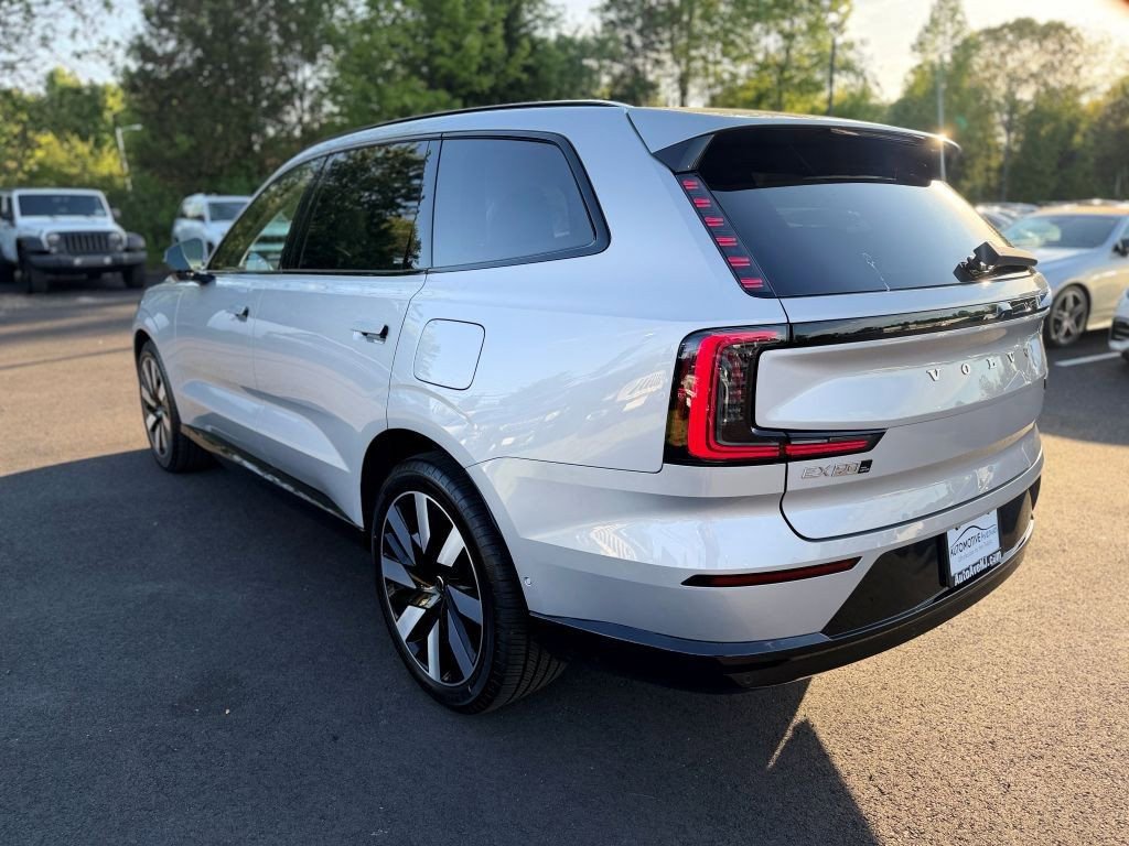 Used 2025 Volvo EX90 Ultra AWD/4WD image 5