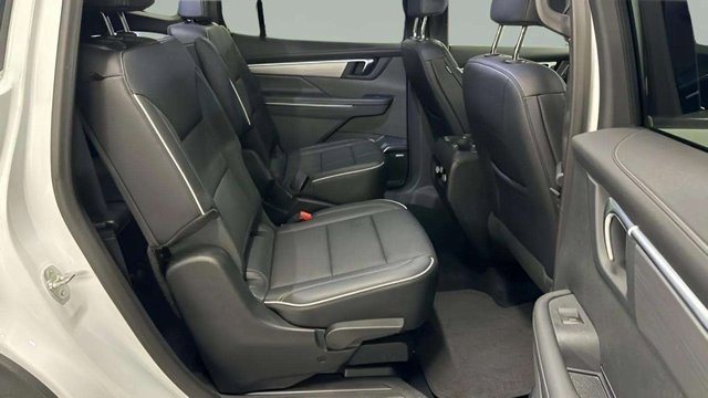 Used 2025 Buick Enclave Preferred image 22