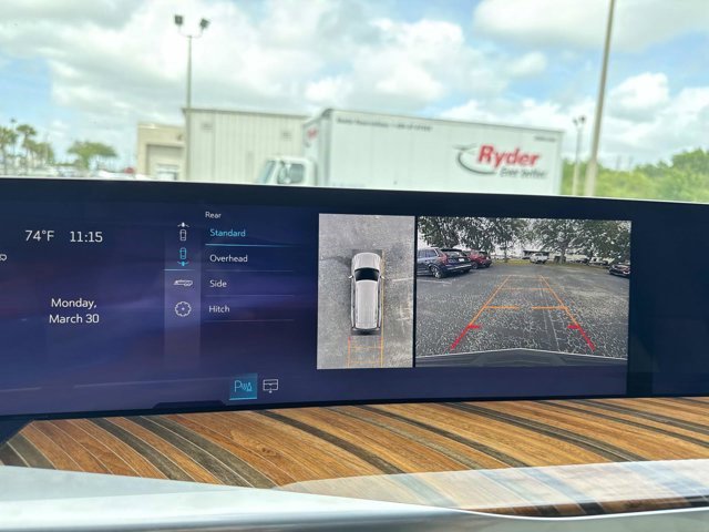 Certified 2025 Cadillac Escalade Sport Platinum w/ LPO, ONYX Package image 25