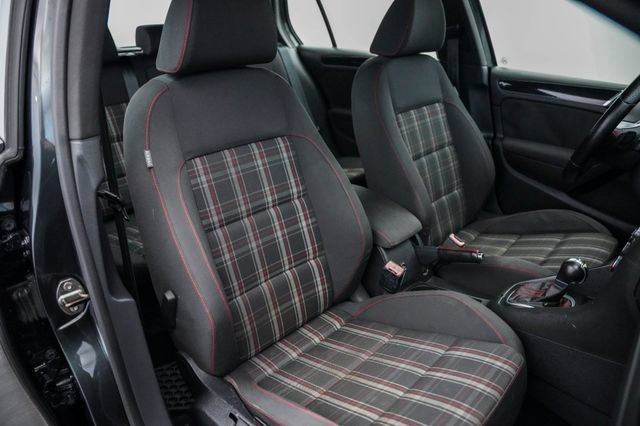 Used 2011 Volkswagen GTI 4-Door FWD image 21