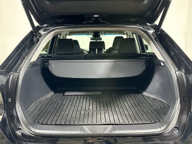 Used 2021 Toyota Venza LE image 24