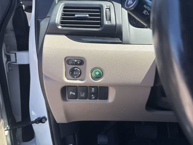 Used 2018 Honda Pilot Touring image 9