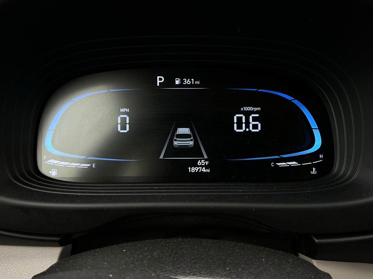 Used 2025 Hyundai Venue SEL image 38