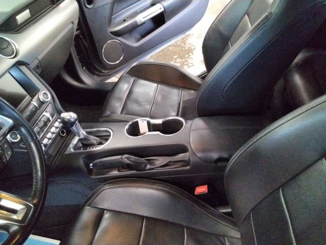 Used 2021 Ford Mustang Premium RWD image 24