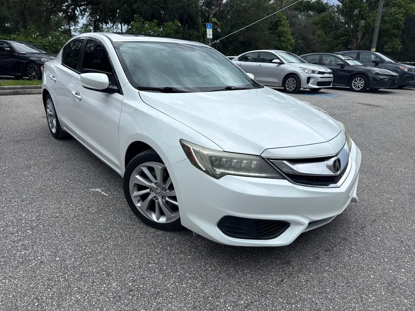 Used 2017 Acura ILX FWD image 5