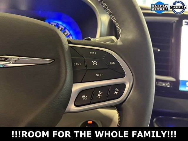 Used 2024 Chrysler Pacifica Touring-L image 27