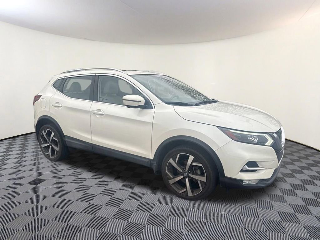 Used 2020 Nissan Rogue Sport SL w/ Premium Package