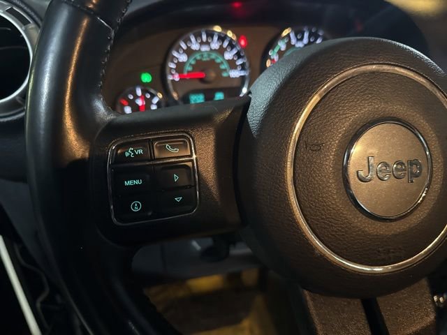 Used 2015 Jeep Wrangler Unlimited Sahara w/ Dual Top Group image 37