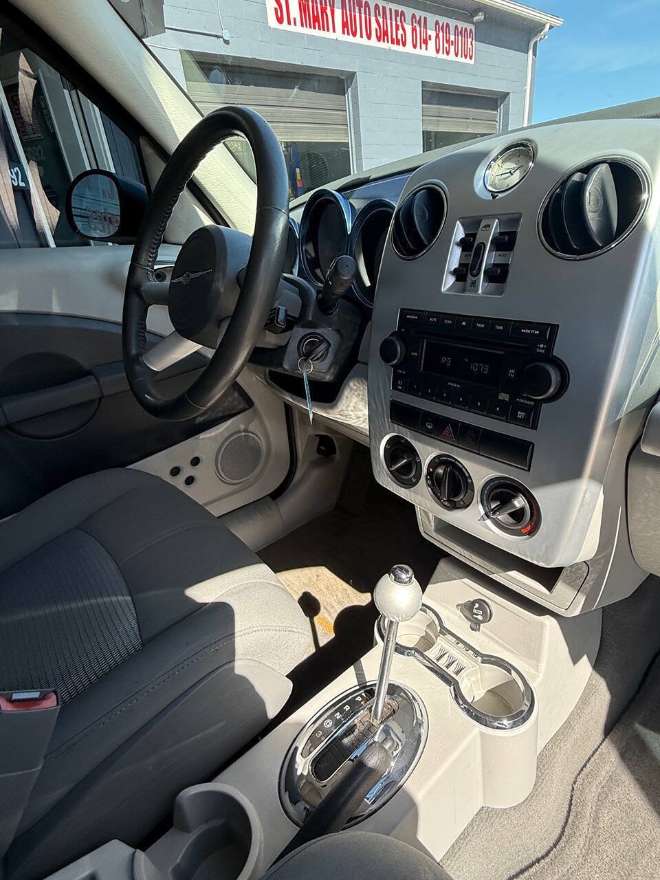 Used 2007 Chrysler PT Cruiser Limited w/ Chrome Accents Group FWD image 8