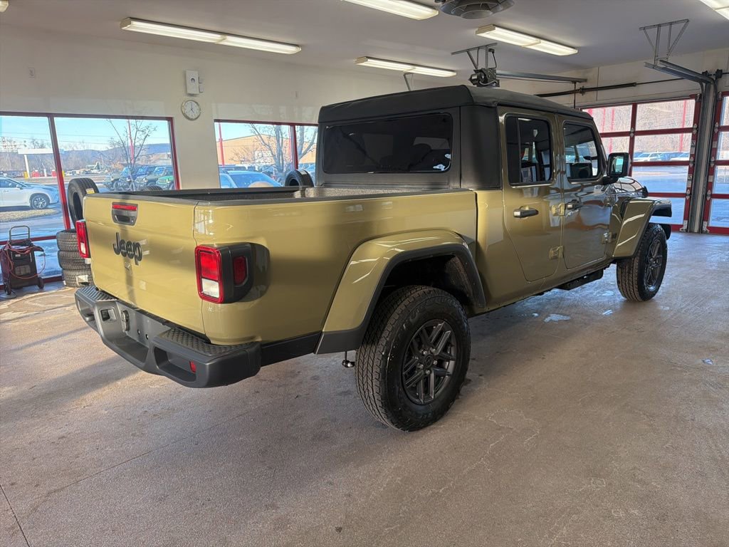 New 2026 Jeep Gladiator Sport AWD/4WD image 23