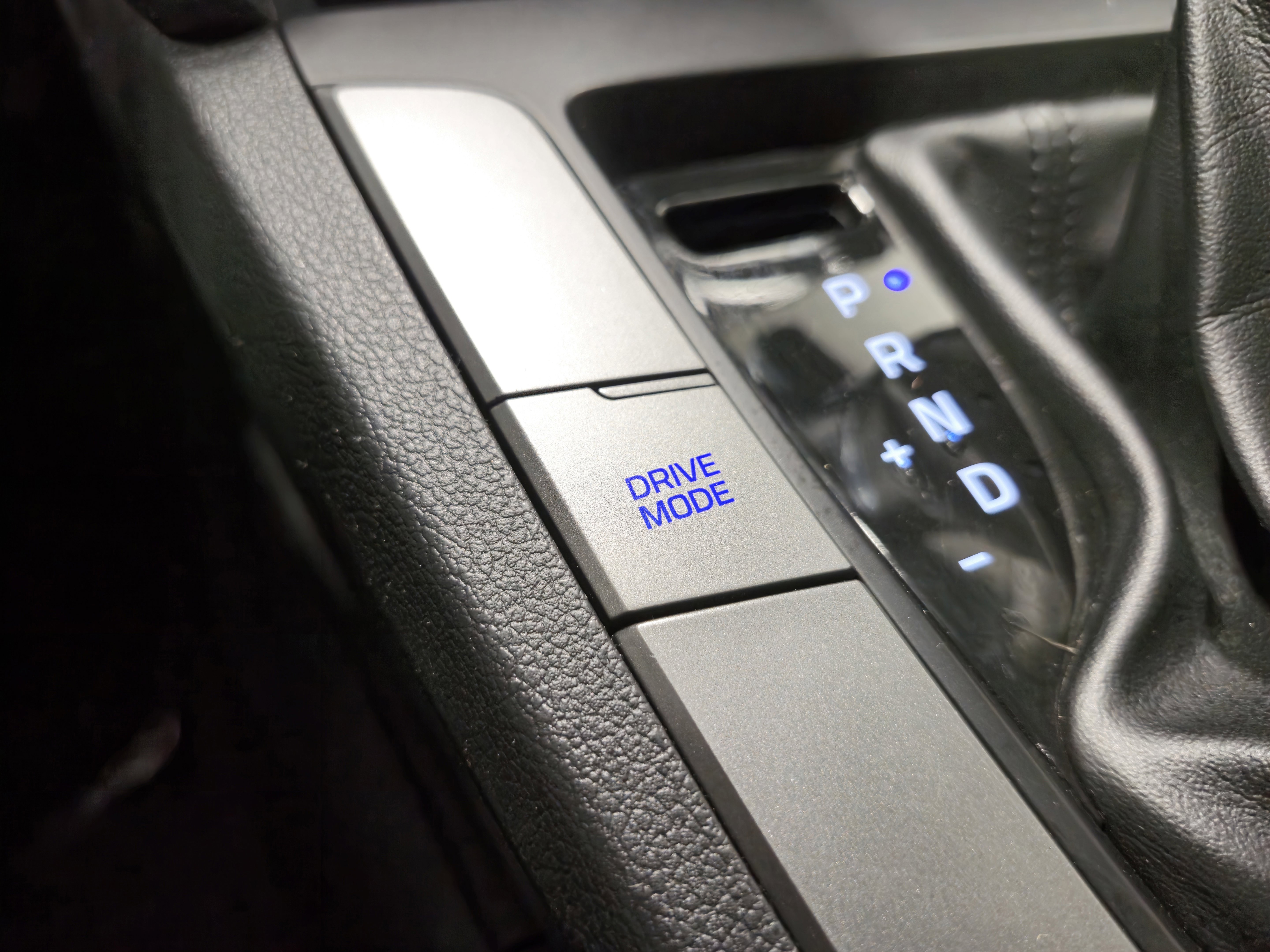 Used 2018 Hyundai Elantra SEL image 7