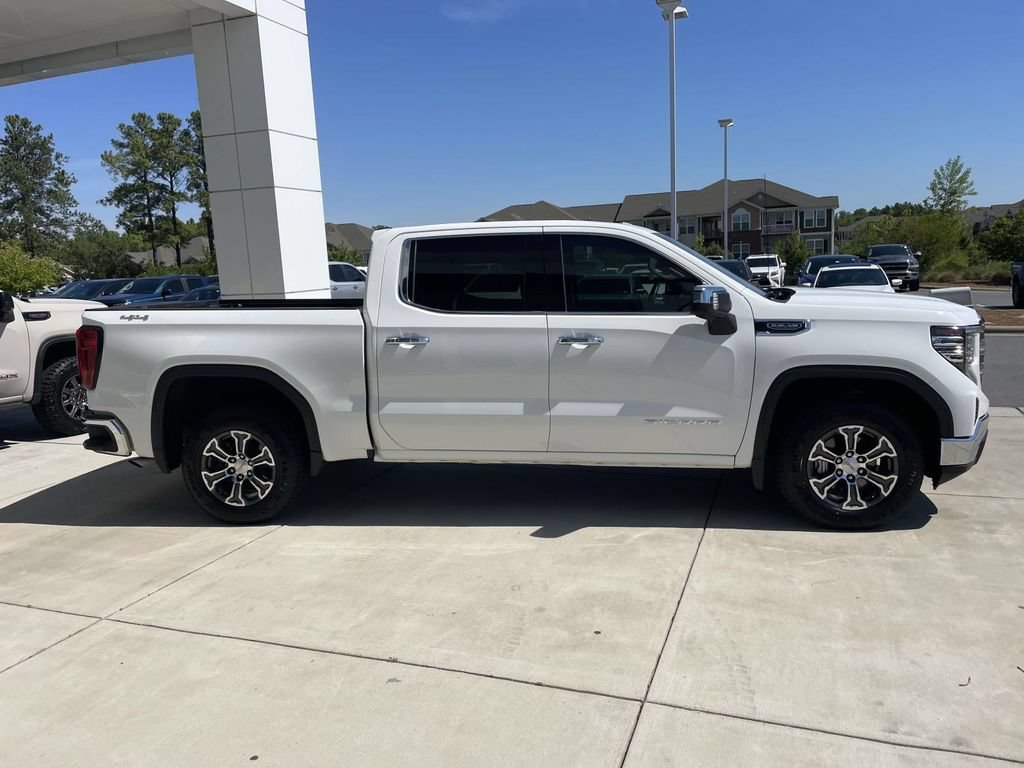 Used 2025 GMC Sierra 1500 SLT AWD/4WD image 6