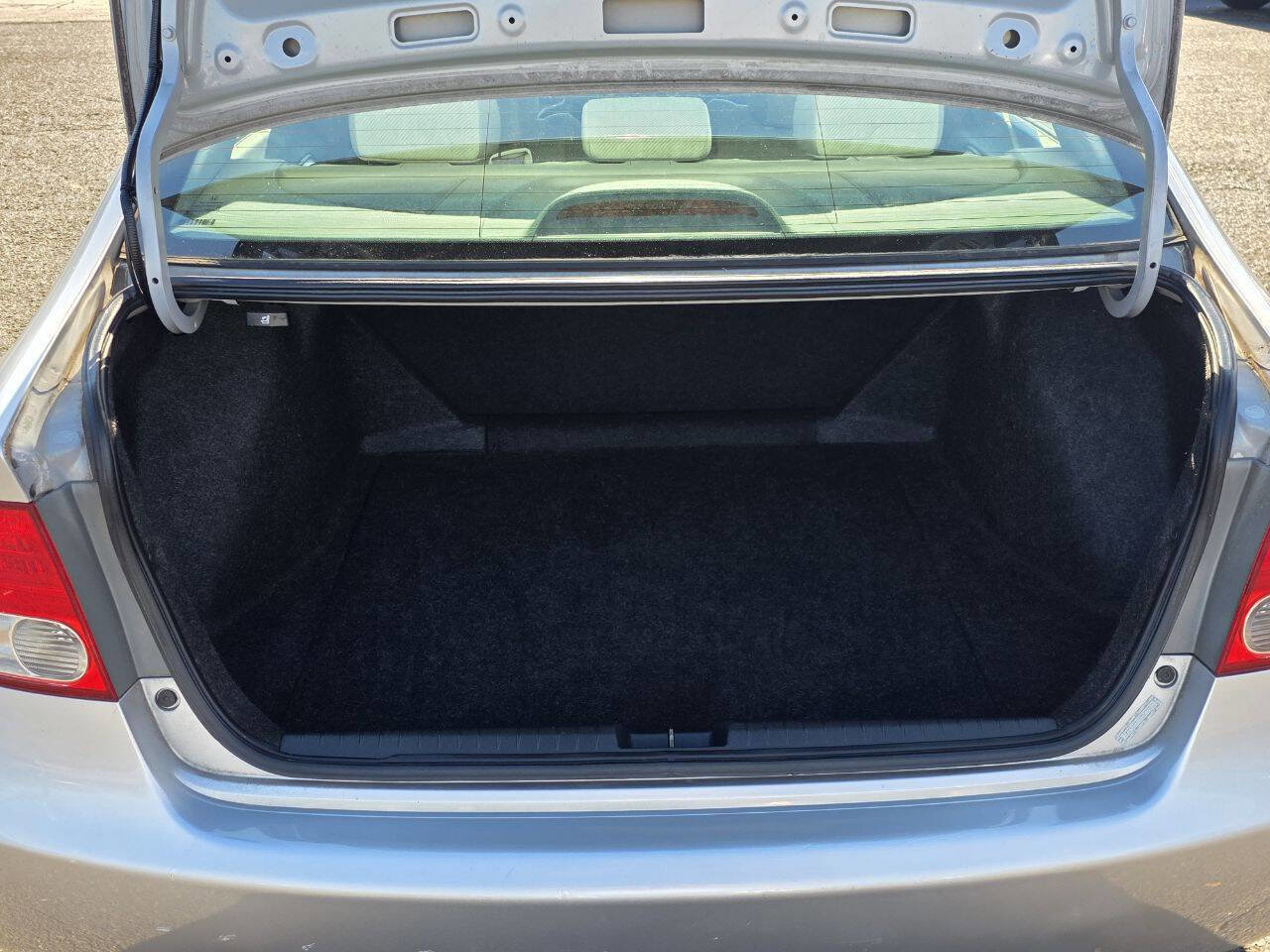 Used 2010 Honda Civic LX image 17