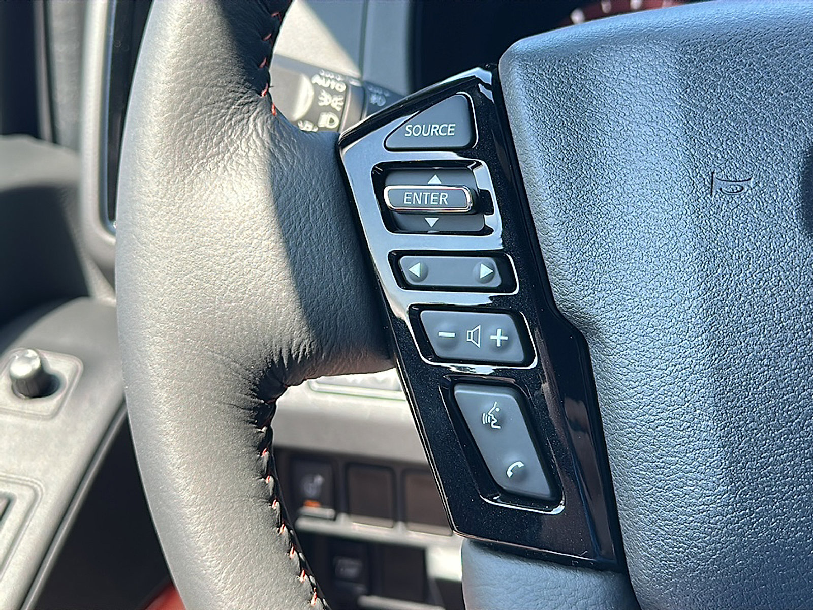 New 2026 Nissan Frontier PRO-4X w/ Pro-4x Convenience Package image 19