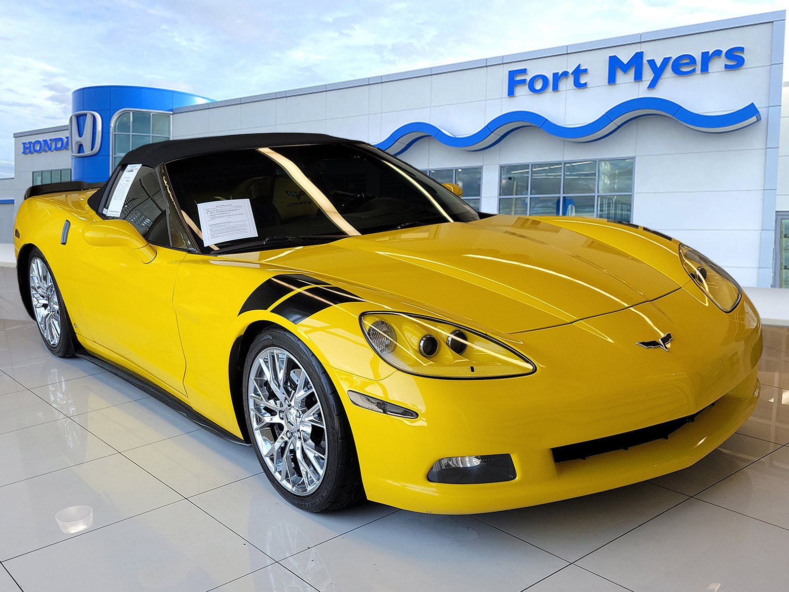 Used 2006 Chevrolet Corvette Convertible w/ Preferred Equipment Group RWD image 1