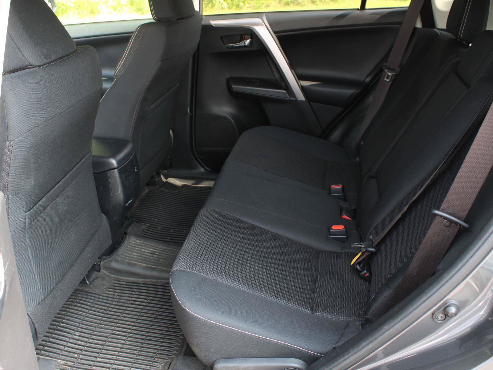 Used 2016 Toyota RAV4 XLE AWD/4WD image 19