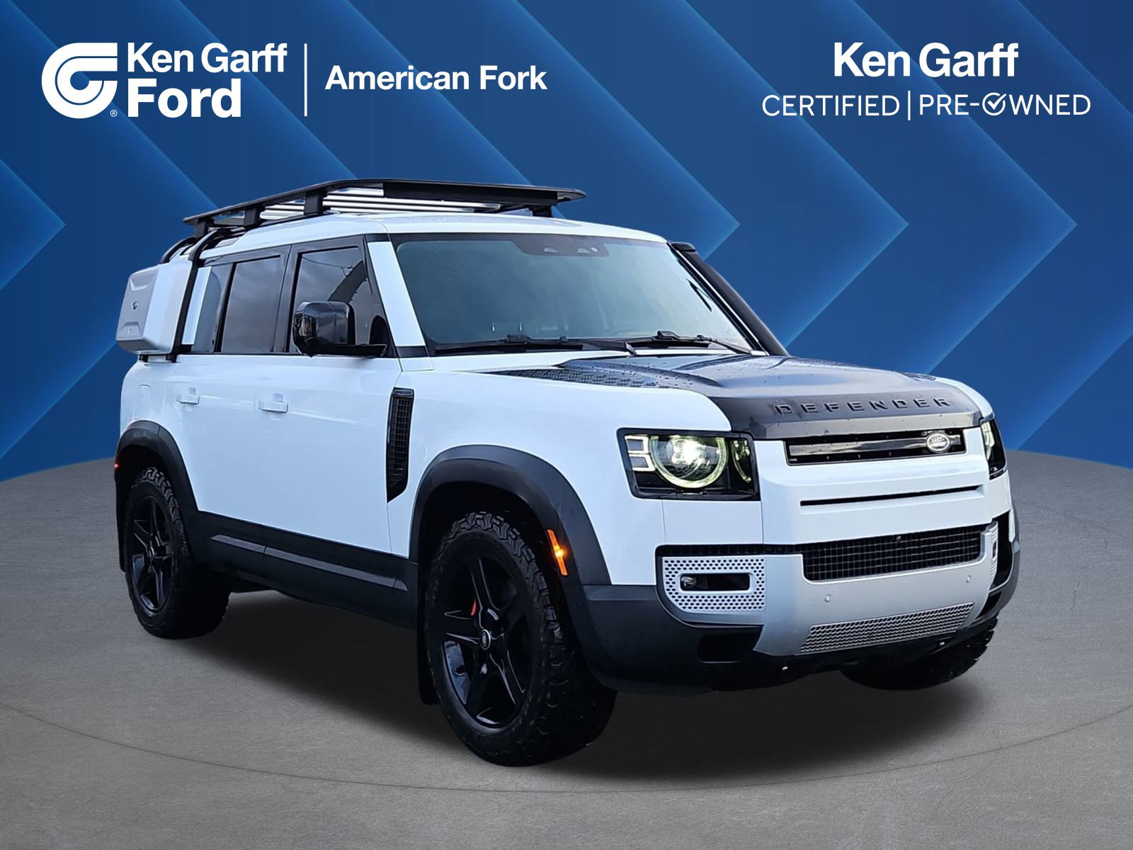 Used 2023 Land Rover Defender 110 SE image 1