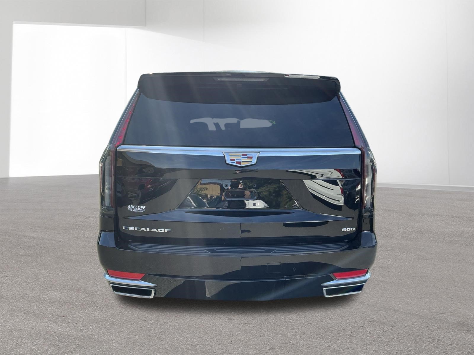 Used 2022 Cadillac Escalade Luxury AWD/4WD image 9