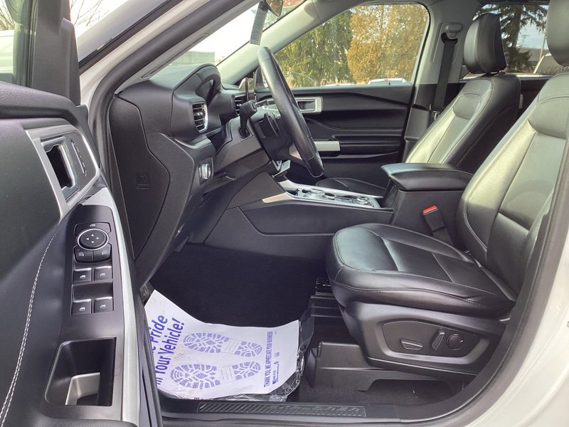 Used 2021 Ford Explorer XLT w/ Equipment Group 202A image 23
