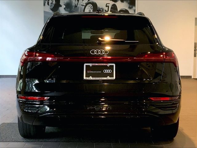 Certified 2024 Audi Q8 e-tron Prestige w/ Prestige Package AWD/4WD image 6