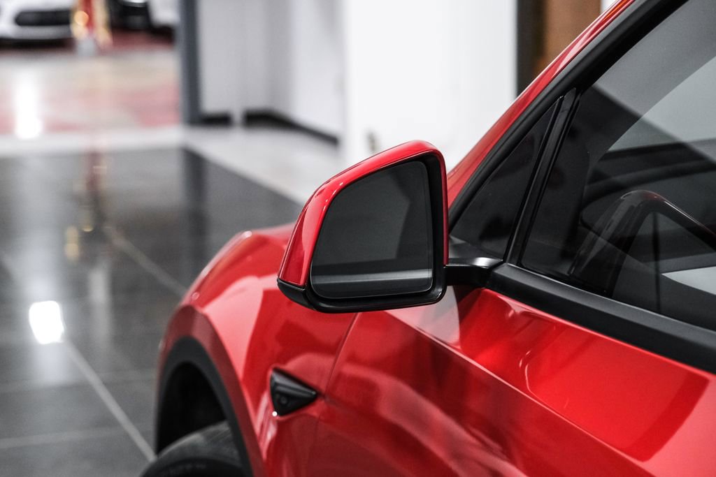 Used 2021 Tesla Model Y Long Range AWD/4WD image 36