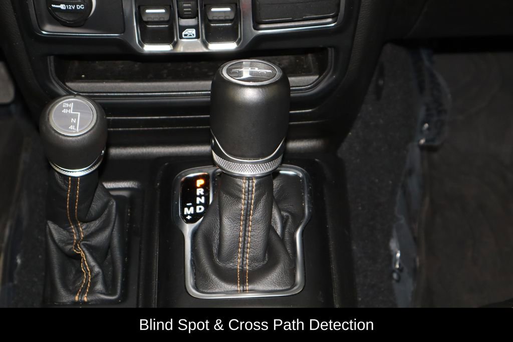 Used 2023 Jeep Gladiator Overland AWD/4WD image 27