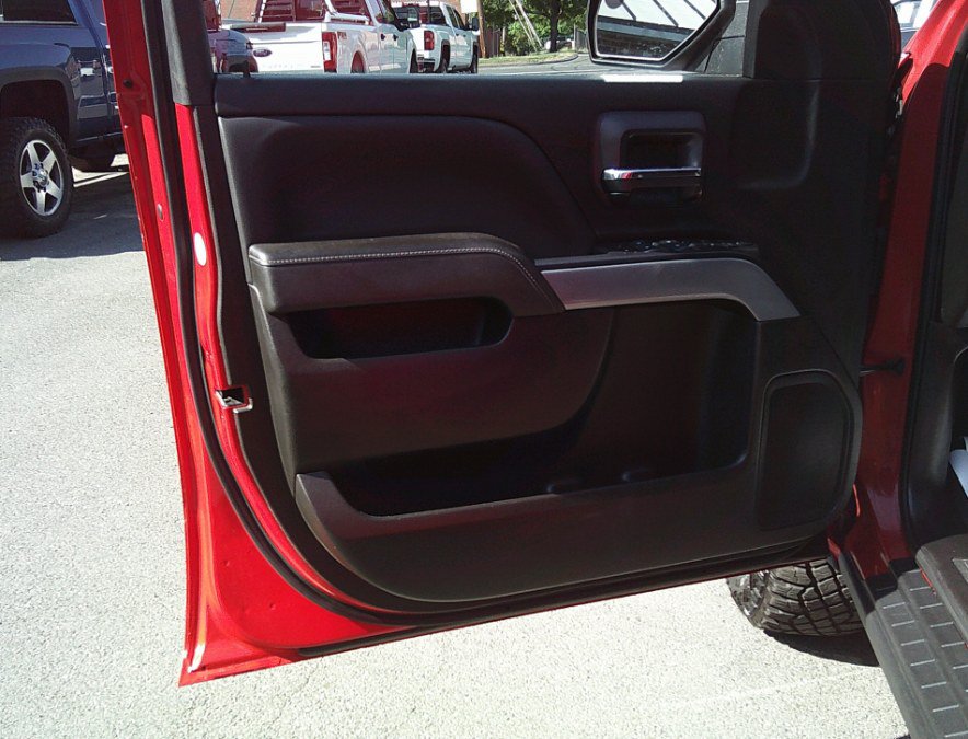 Used 2018 Chevrolet Silverado 1500 LT w/ All Star Edition AWD/4WD image 30