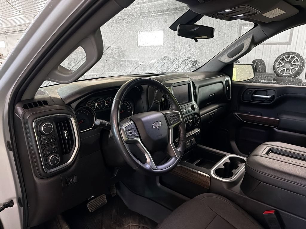 Used 2021 Chevrolet Silverado 1500 RST w/ Redline Edition AWD/4WD image 8