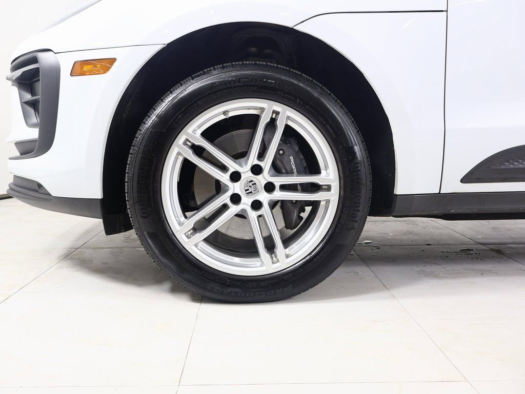 Used 2025 Porsche Macan image 22