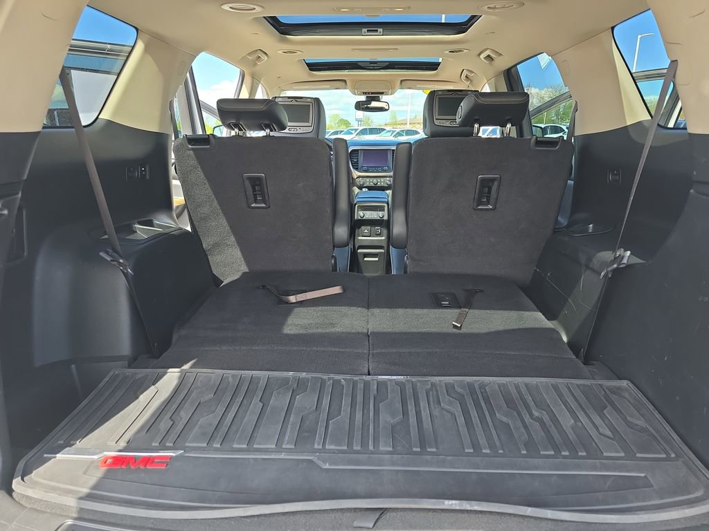 Used 2017 GMC Acadia Denali w/ Technology Package AWD/4WD image 15