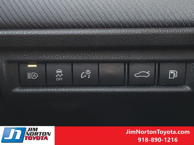 Used 2025 Toyota Camry SE FWD image 22