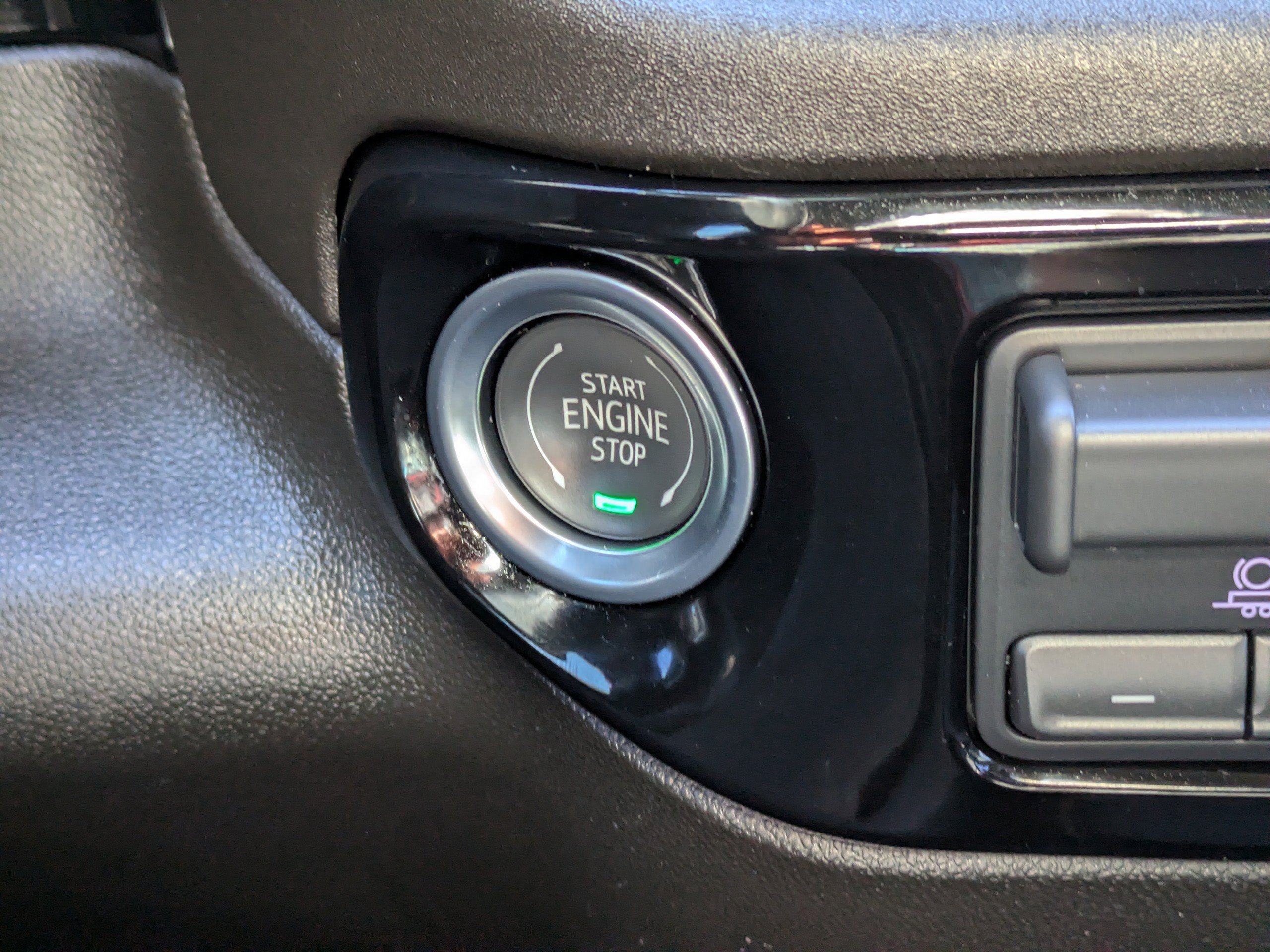 Used 2025 Chevrolet Silverado 2500 LT image 28