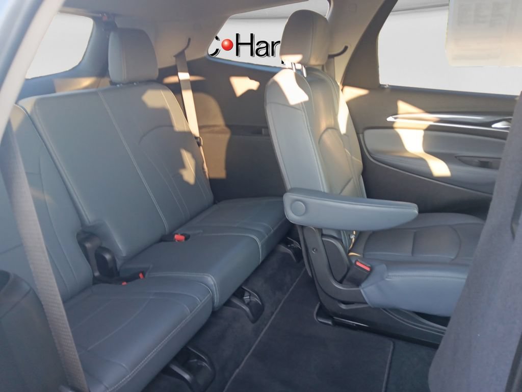 Used 2020 Buick Enclave Essence AWD/4WD image 15