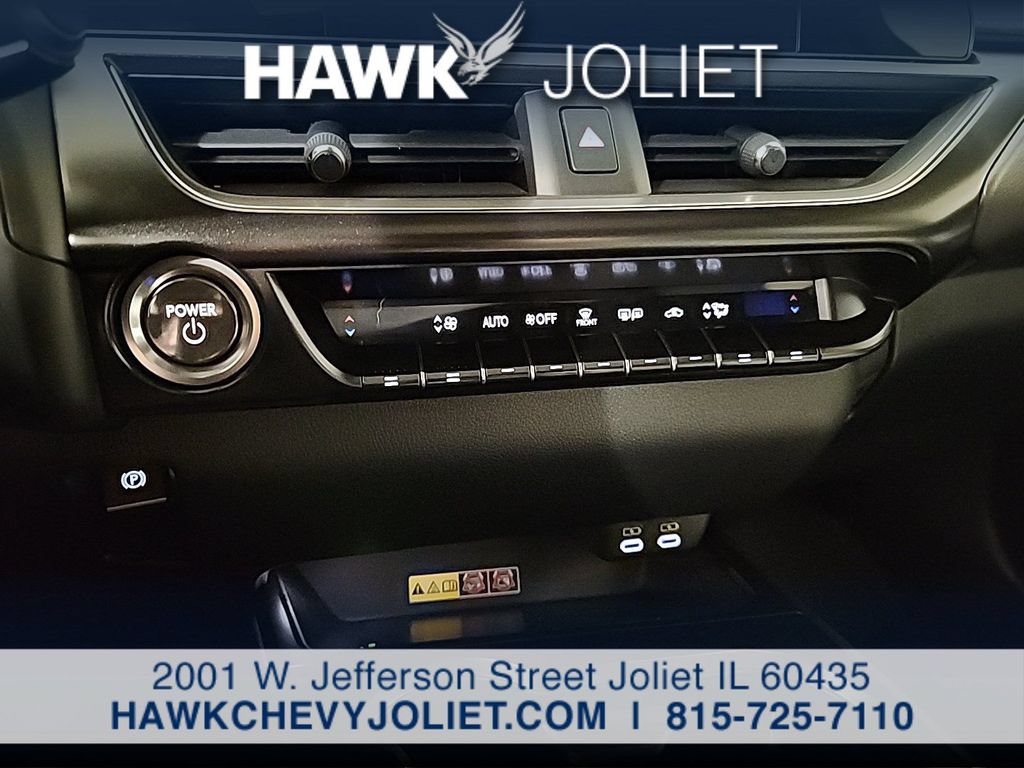 Used 2024 Lexus UX 250h AWD w/ Premium Package image 18