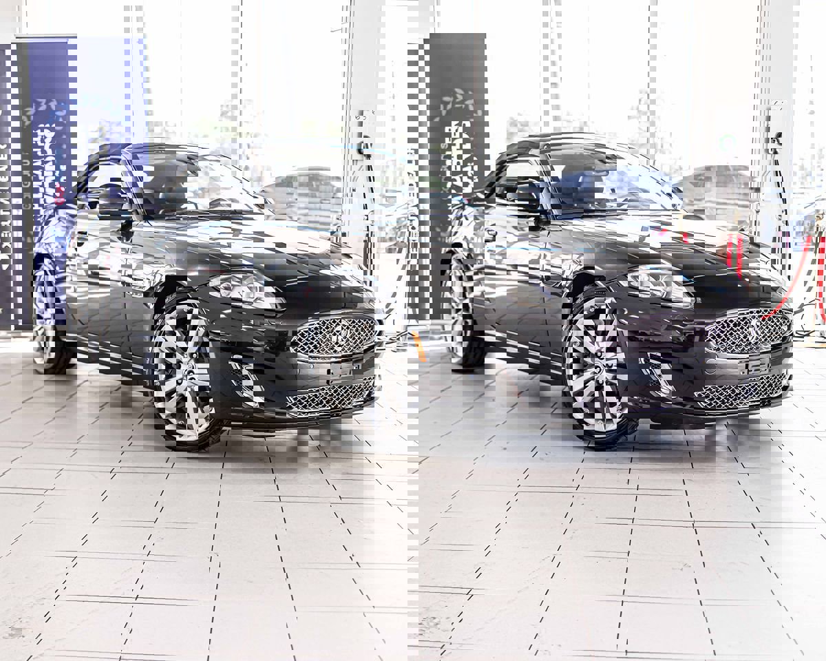 Used 2012 Jaguar XK Convertible image 5