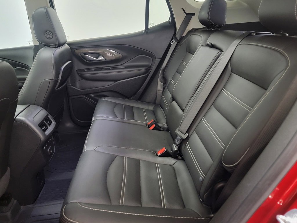 Used 2023 GMC Terrain Denali w/ Denali Premium Package AWD/4WD image 14