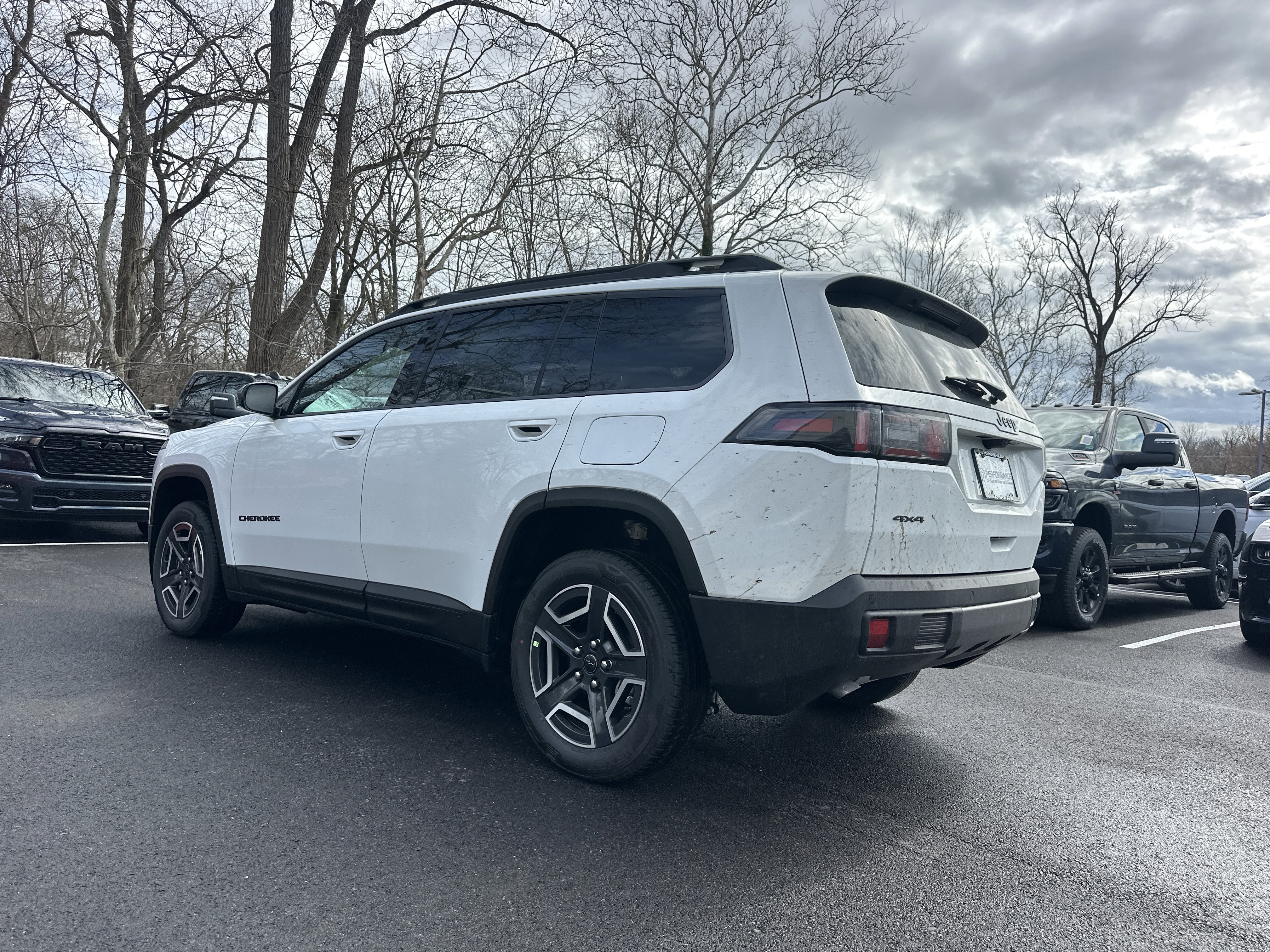 New 2026 Jeep Cherokee Laredo image 26