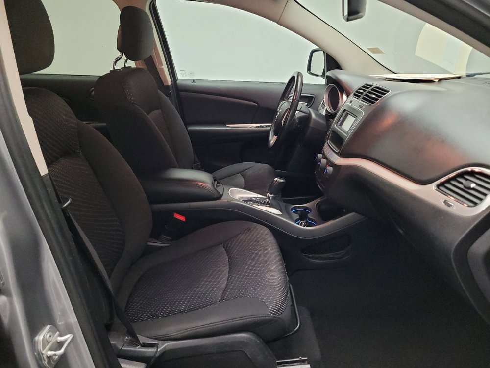 Used 2017 Dodge Journey SE w/ Flexible Seating Group FWD image 21