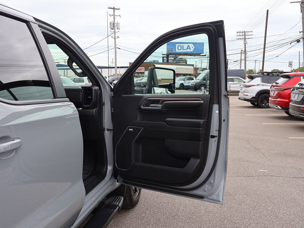 Used 2024 Chevrolet Silverado 1500 RST w/ True North Edition Plus AWD/4WD image 18