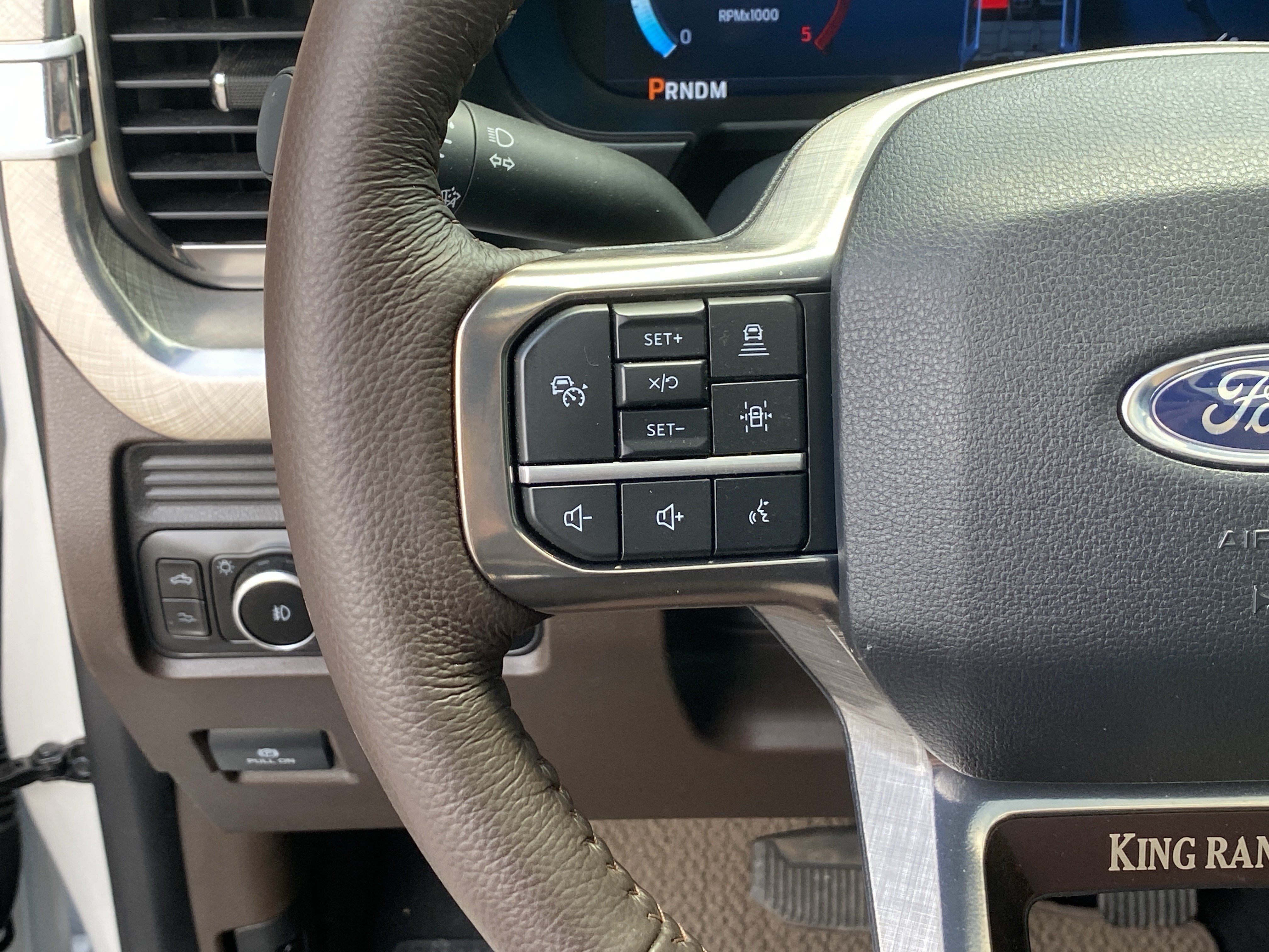 Used 2025 Ford F450 King Ranch w/ Chrome Package AWD/4WD image 27