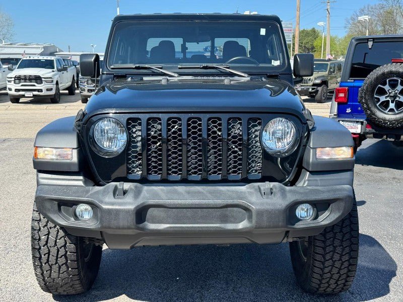 Used 2020 Jeep Gladiator Sport w/ Quick Order Package 24S AWD/4WD image 9