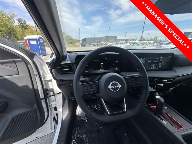 New 2025 Nissan Kicks SR w/ SR Premium Package image 14