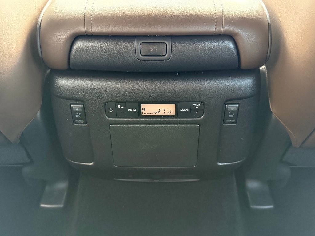 Used 2024 Nissan Armada Platinum w/ Captain's Chairs Package image 28