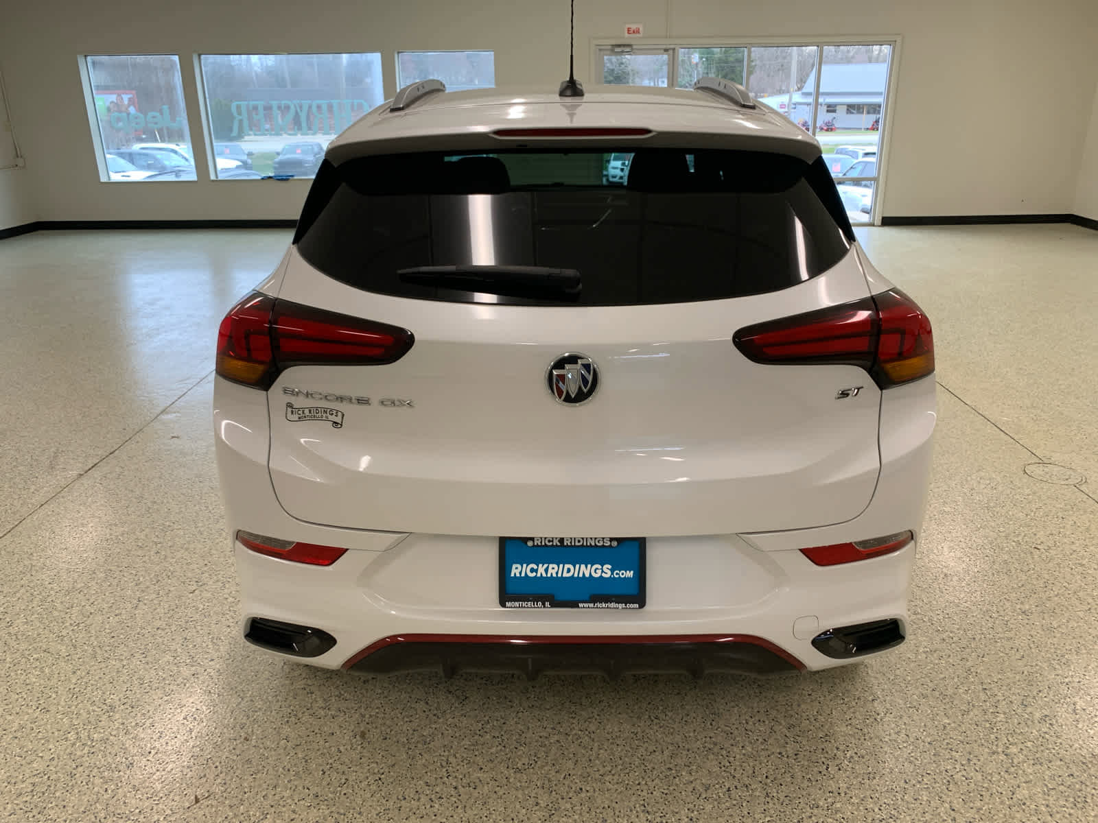 Used 2022 Buick Encore GX Preferred w/ Sport Touring Package FWD image 6