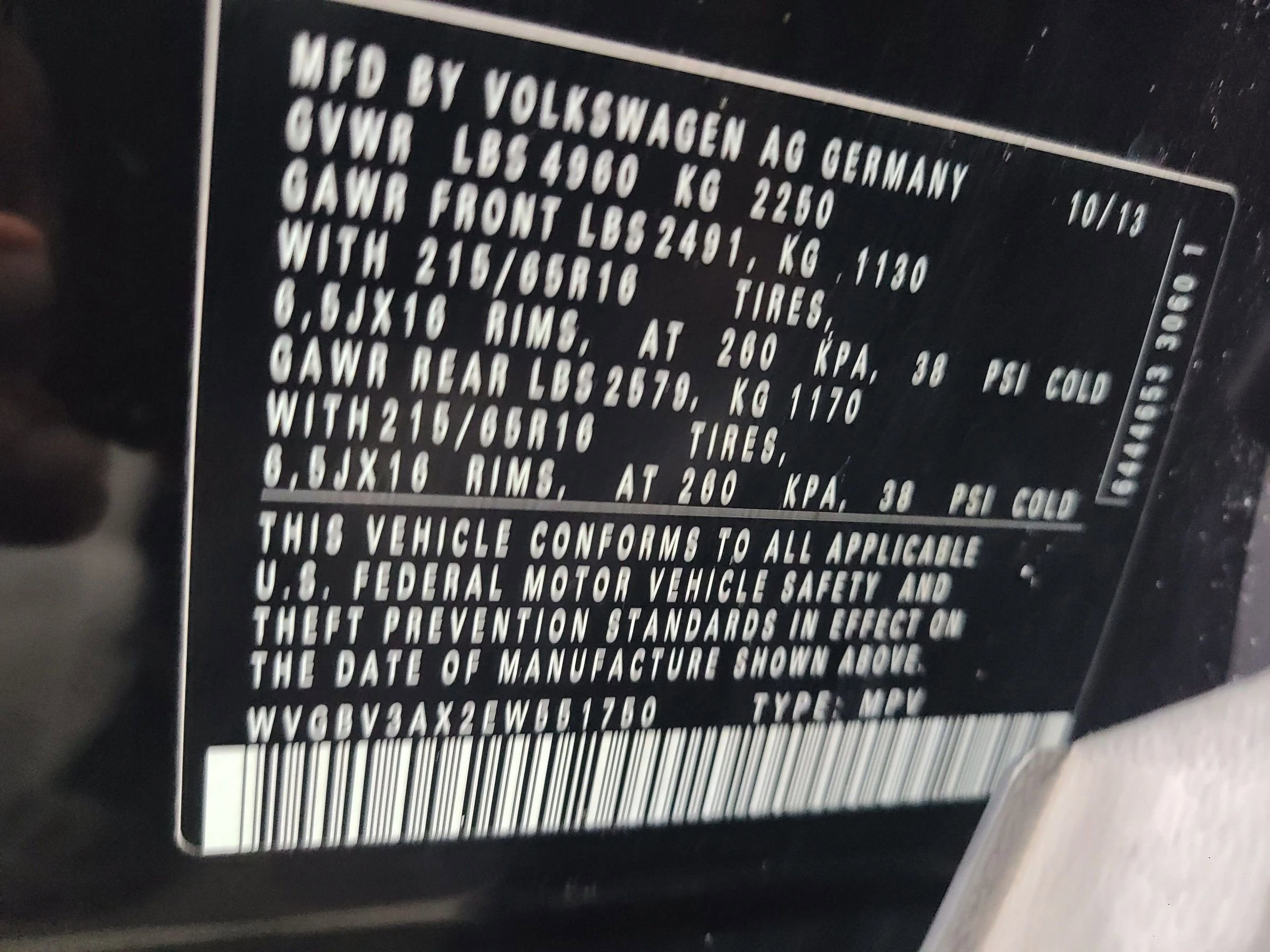 Used 2014 Volkswagen Tiguan S image 3