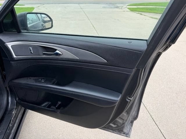 Used 2017 Lincoln MKZ Premiere FWD image 20