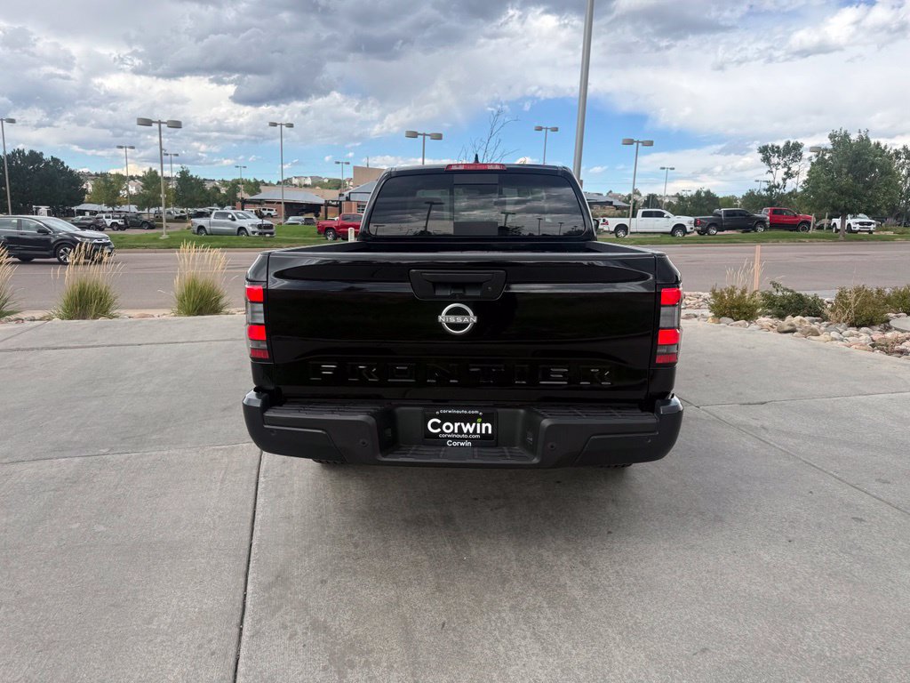 Used 2025 Nissan Frontier S RWD image 6