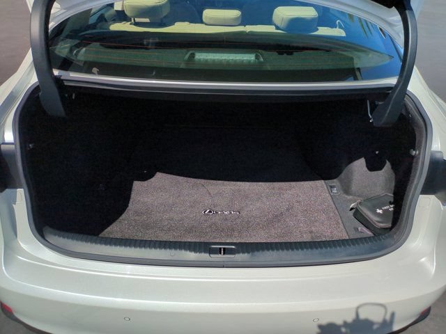 Used 2020 Lexus IS 300 w/ Navigation Package RWD image 28